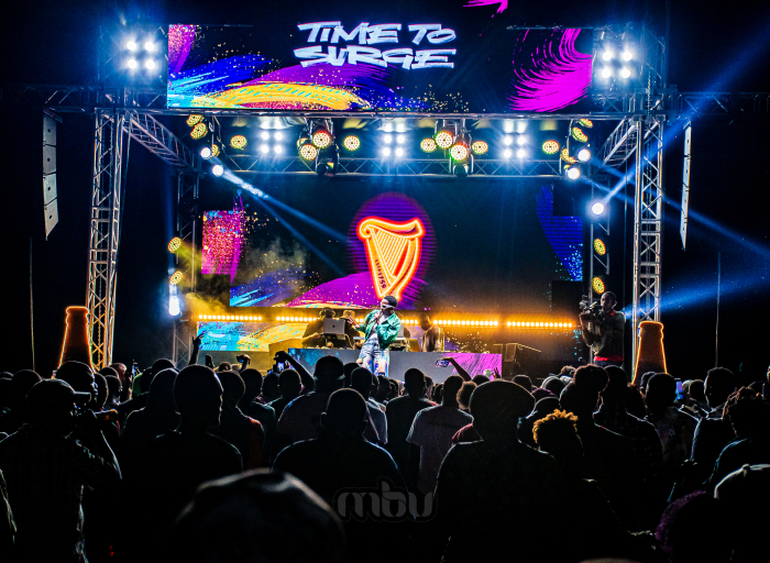 PHOTOS: Azawi headlines the Guiness Bright House 2024