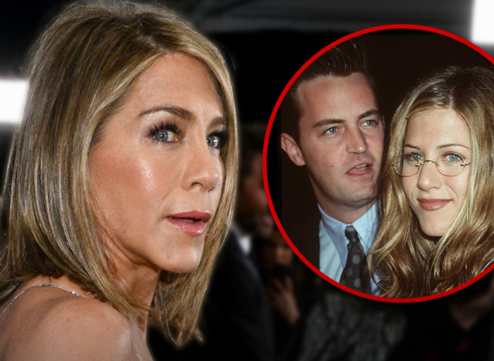 jennifer-aniston-cries-over-matthew-perry-when-asked-about-'friends'