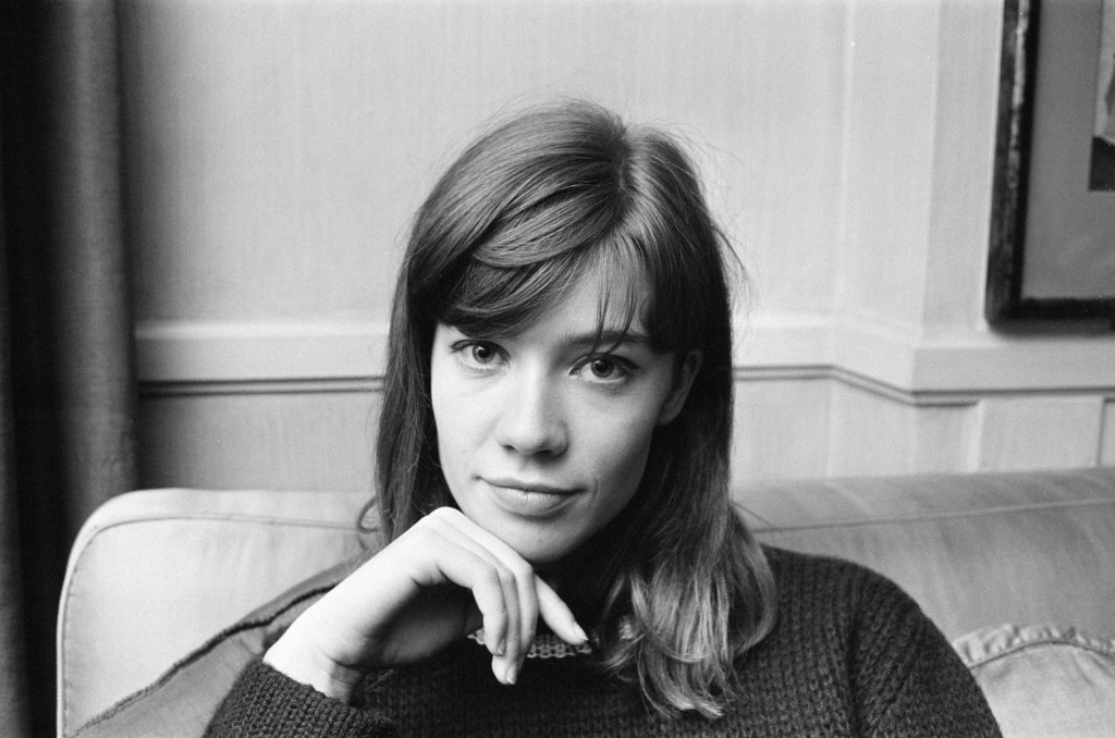 francoise-hardy,-beloved-french-singer-and-fashion-icon-dies-at-80