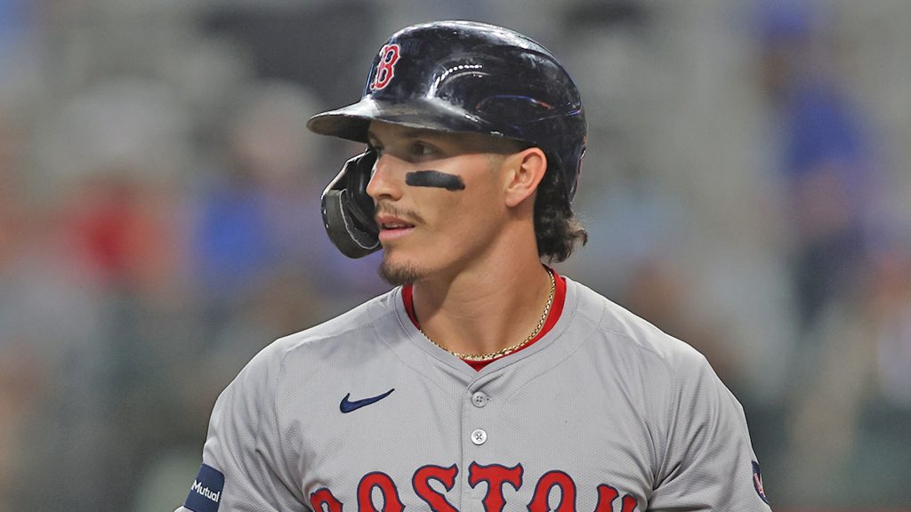 red-sox-all-star-jarren-duran-hurls-homophobic-slur-at-fan,-apologizes