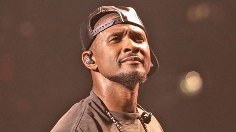 usher-says-he-injured-neck,-postpones-more-shows