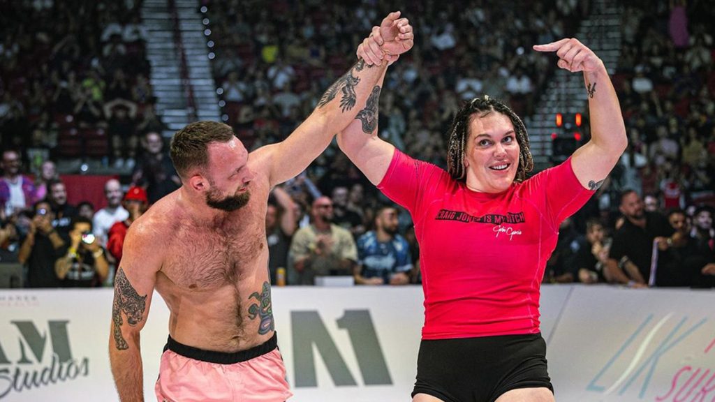 craig-jones-submits-gabi-garcia-after-kissing-her-at-weigh-in