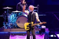 e-street-shufflin’:-nine-great-moments-from-bruce-springsteen’s-second-night-in pittsburgh