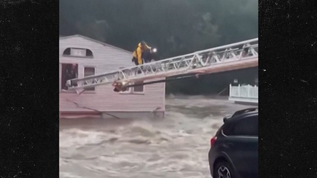 dramatic-video-shows-severe-flooding-in-connecticut,-2-dead