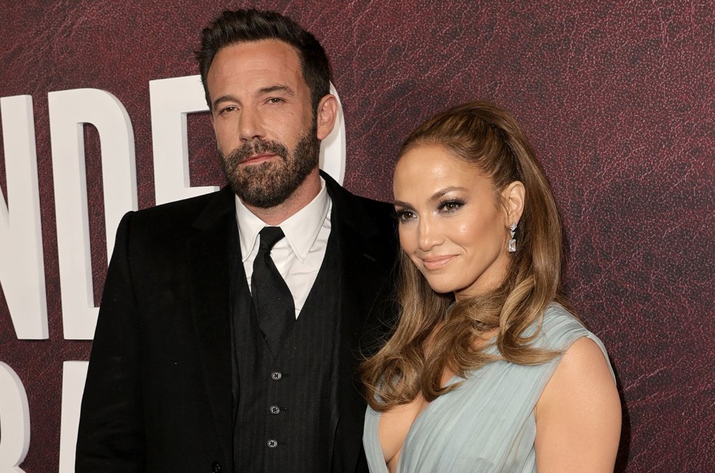 jennifer-lopez-files-for-divorce-from-ben affleck