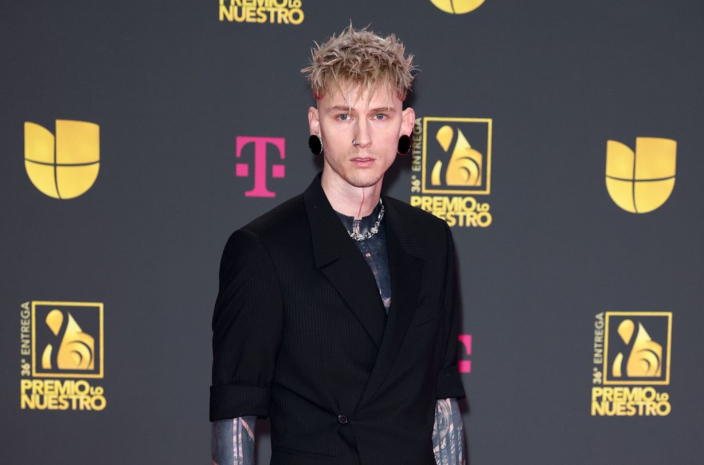 machine-gun-kelly-reveals-daughter’s-role-in-his-sobriety:-‘it-broke-my heart’