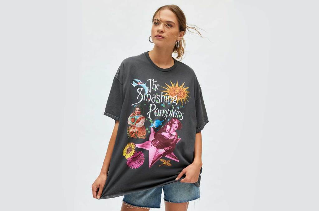 this-top-rated-smashing-pumpkins-t-shirt-is-‘perfectly-oversized’-&-less-than $50