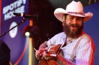 yeehaw!-post-malone’s-‘f-1-trillion’-ropes-in-singer’s-third-uk-no. 1