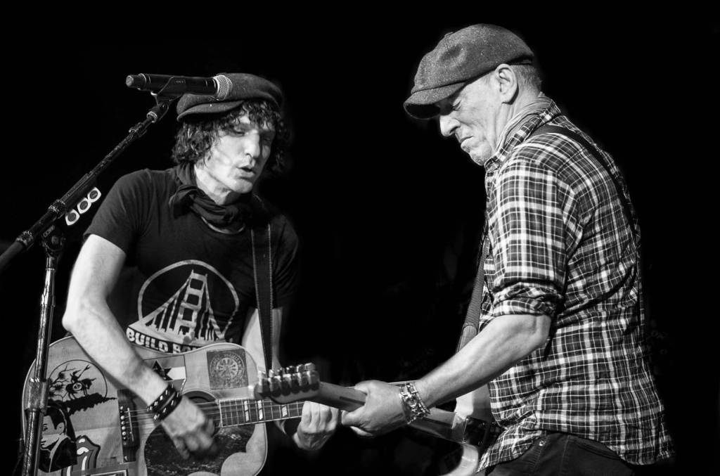 jesse-malin-says-bruce-springsteen-gave-his-‘she-don’t-love-me-now’-that-‘stax-soul-thing’-he-always-dreamed-of: listen