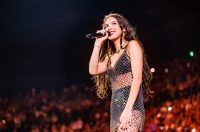 olivia-rodrigo-sends-sweet-note-to-fans-thanking-them-for-guts-tour:-‘i-am-having-the-time-of-my life’