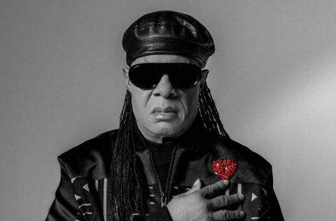 stevie-wonder-calls-for-unity-in-new-song-‘can-we-fix-our-nation’s-broken heart’