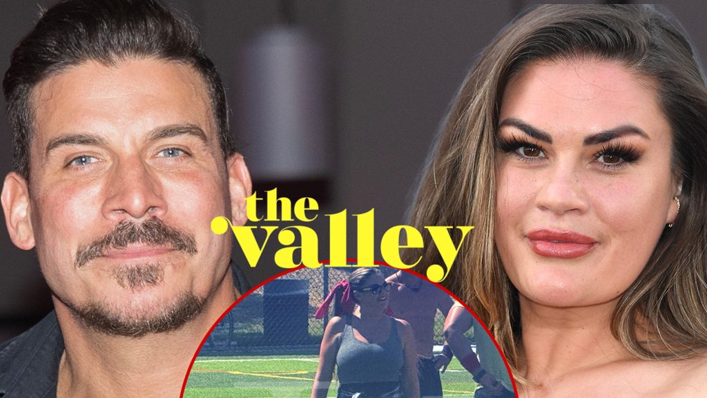 jax-taylor-and-brittany-cartwright-keep-distance-on-‘valley’-set-post-divorce-news