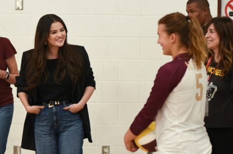 selena-gomez-stuns-high-school-volleyball-team,-attends-weekend-game-in telluride