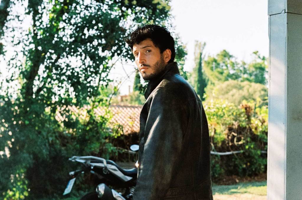 fans-choose-sebastian-yatra’s-‘los-domingos’-as-this-week’s-favorite-new-music latin