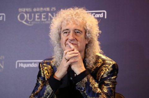 queen-guitarist-brian-may-reveals-recent-minor-stroke-left-one-arm-frozen:-‘the-good-news-is-i-can-play guitar’