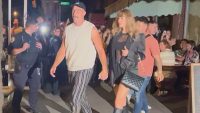 taylor-swift-and-travis-kelce-enjoy-pizza-in-nyc,-fans-go-wild