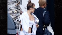 jennifer-lopez-feeling-herself-amid-ben-affleck-divorce,-checks-out-her-abs