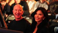 jeff-bezos,-lauren-sanchez-hit-up-ufc-306-at-las-vegas-sphere