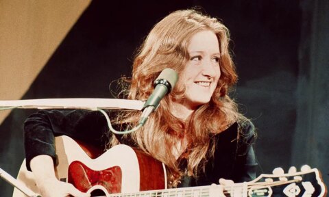 best-bonnie-raitt-songs:-20-bluesy-classics