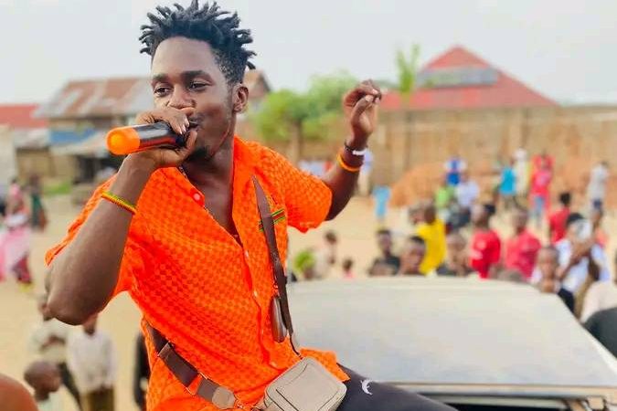 Tom Dee addresses stage mishaps and indiscipline at ‘Omuzabibu’ concert